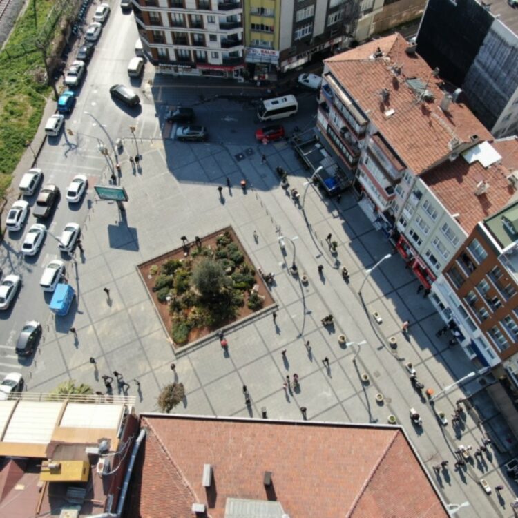 İSTASYON/ABAY KUNANBAYOĞLU MEYDANI